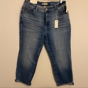 Warp&Weft CDG Plus Vintage HighRise Straight Jeans